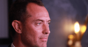 Jude Law. fotografie. PAP/EPA/DAVID SWANSON