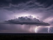 Česko čekají další silné bouřky: ČHMÚ varuje tři kraje před nebezpečnými jevy