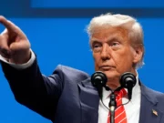 POSLEDNÍ VAROVÁNÍ PŘED VÁLKOU? Trump na Medveděva Vytáhl Zničující URÁŽKY! CO mu ŘEKL, že se ZATOČILA HLAVA Celému Světu