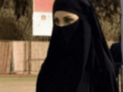 ŠOKUJÍCÍ KONTRAST na INTERNETU: Burka nahoře, CHAOS a ODVAHA dole! Celý SVĚT se jí směje, ale skrývá se za tím NEČEKANÁ PRAVDA!