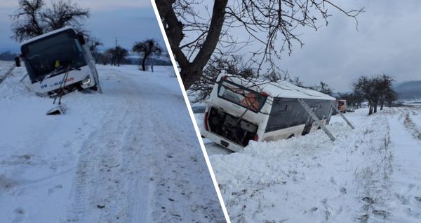Sněhová past na východě Slovenska! Více než 60 dětí uvězněných v autobuse