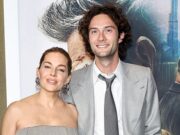 Sienna Miller se má vdávat: Herečka ukázala prsten a Hollywood šílí